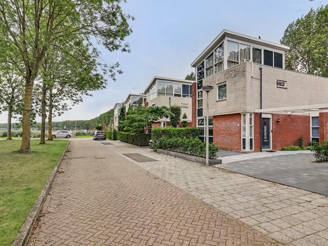 Dagpauwoog 7, 's-Gravendeel