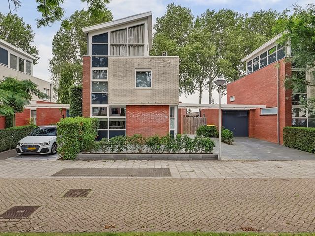 Dagpauwoog 7, 's-Gravendeel