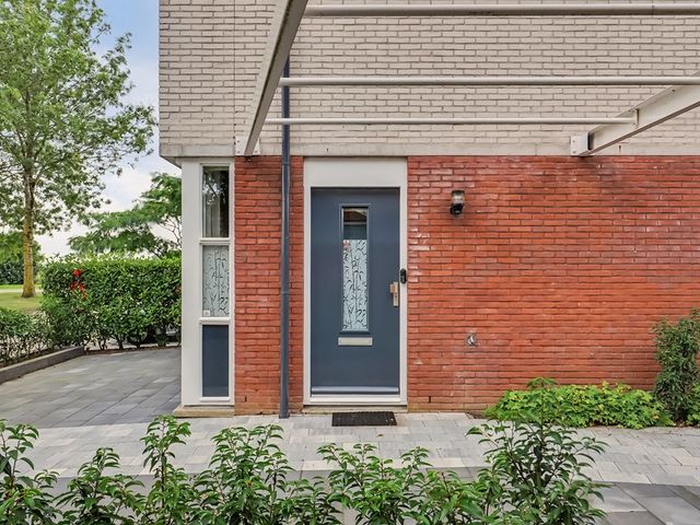 Dagpauwoog 7, 's-Gravendeel