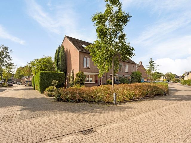 Abt van de Venstraat 41, Heeswijk-Dinther