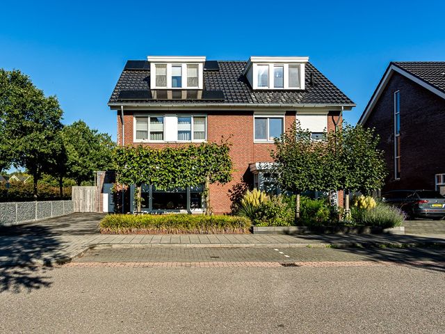 De Tuier 1, Groesbeek