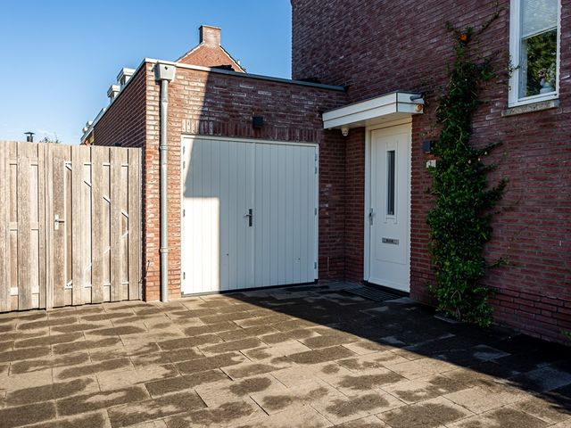 De Tuier 1, Groesbeek