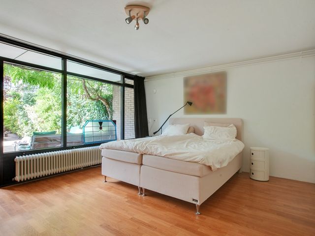 Roosmarijnhof 44, Duivendrecht