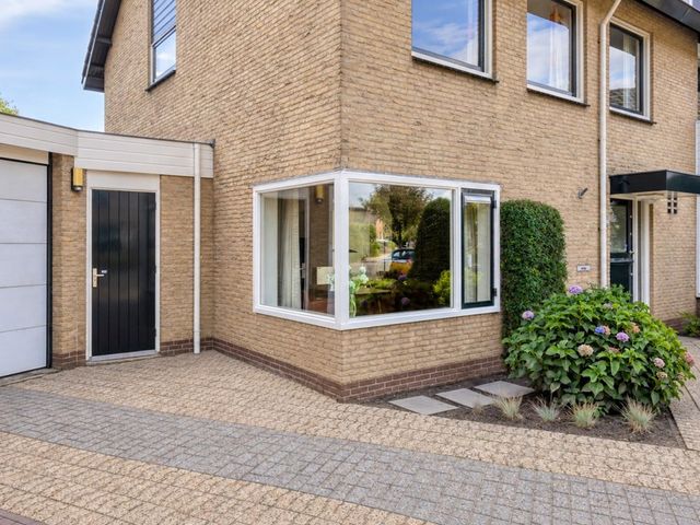 De Deel 17, Veenendaal