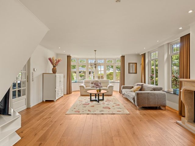 Loet 25, Uitgeest
