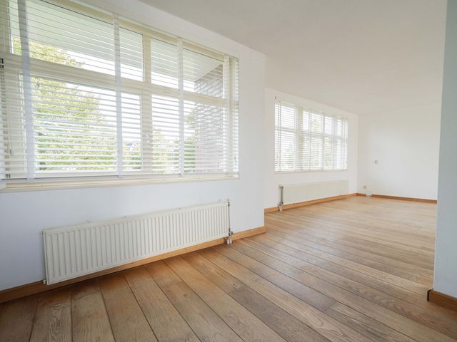 Laan van Broekpolder 34, Beverwijk