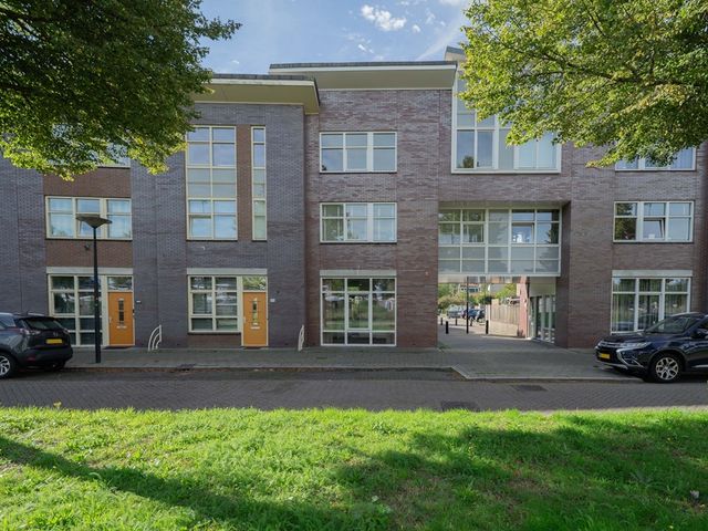 Laan van Broekpolder 34, Beverwijk