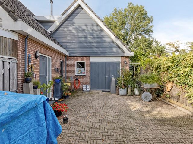 Refter 22, Grootebroek