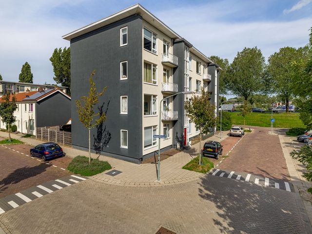Aalscholverstraat 21, Dordrecht