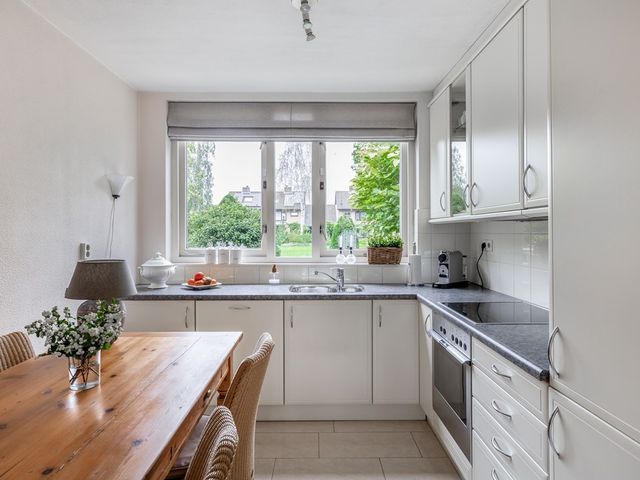 van Limburg Stirumplnts 24, Zwijndrecht