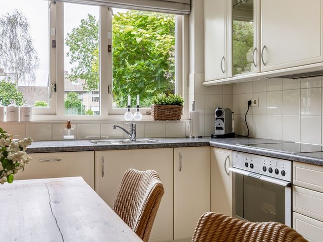 van Limburg Stirumplnts 24, Zwijndrecht