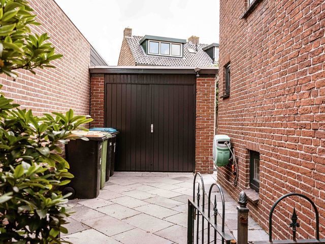 Corantijnstraat 33, Santpoort-Noord