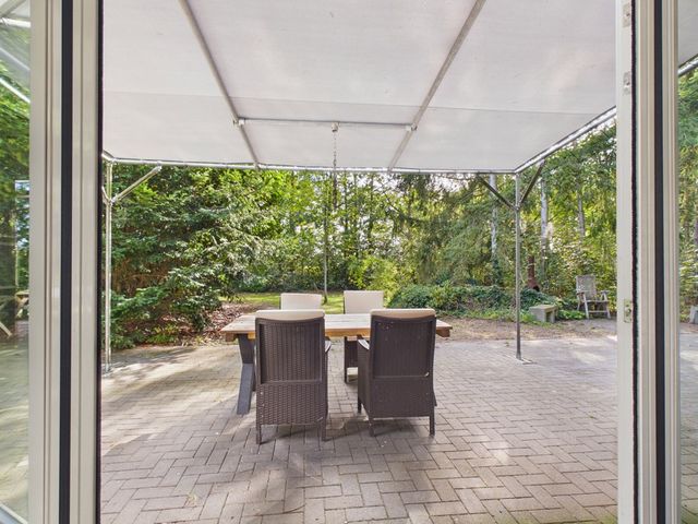 Roosendaalsebaan 30, Schijf