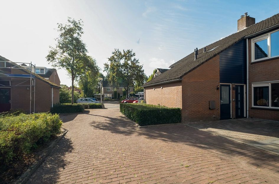 Herman ter Hoentelaan 11