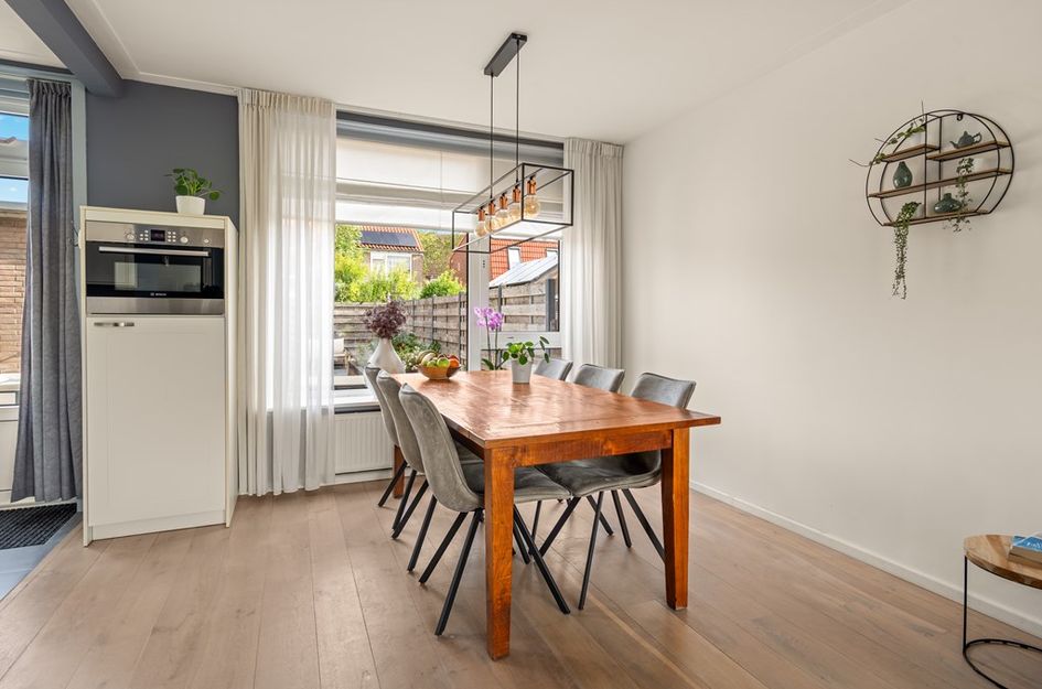 Burg Schaapstraat 34