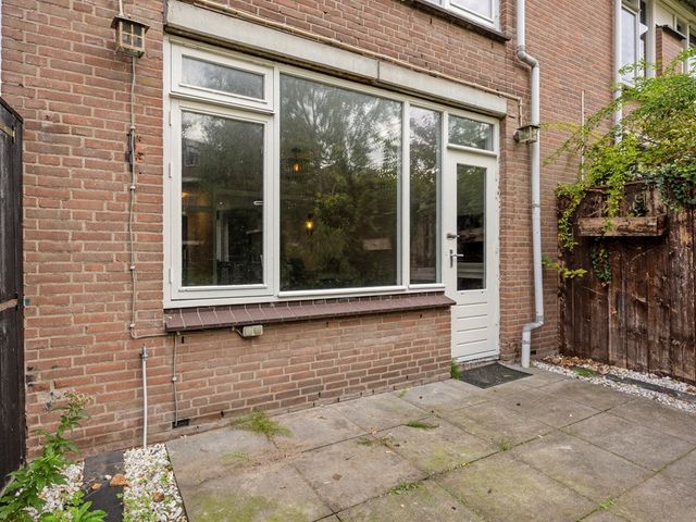 King Olivereiland 32, 's-Gravenhage