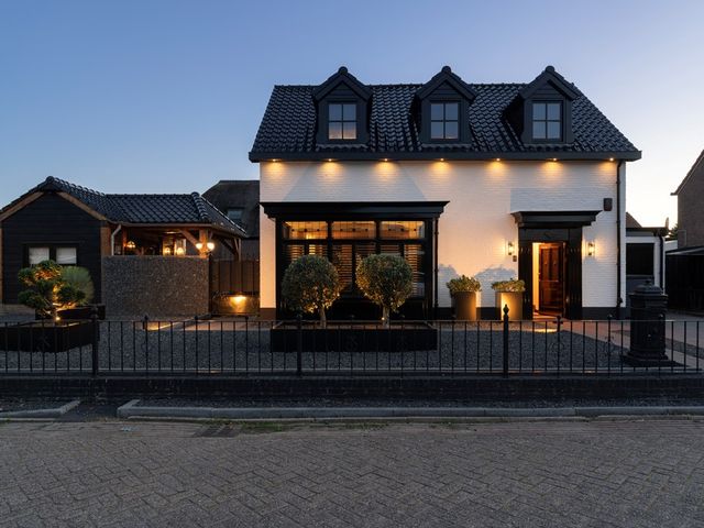 Hageland 1, Hedel