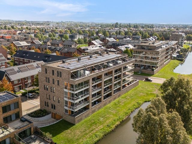 Lisdodde 151, Alphen aan den Rijn