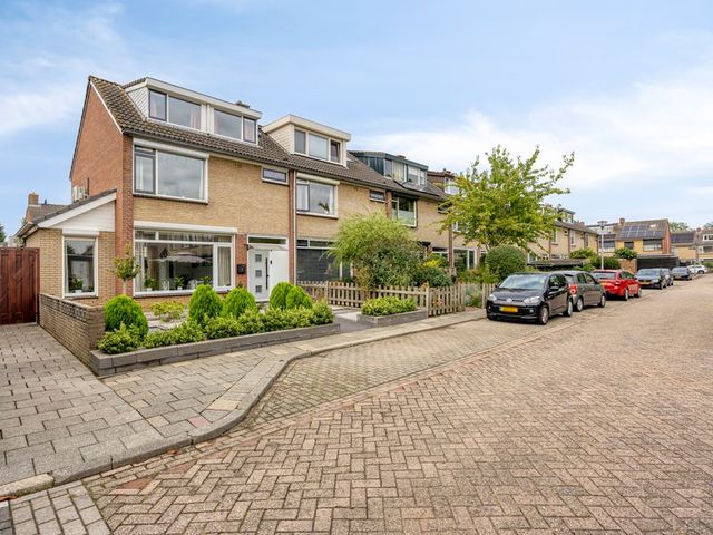 Cimbaalstraat 1, Arkel