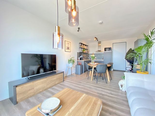 Laakweg 28V, 's-Gravenhage