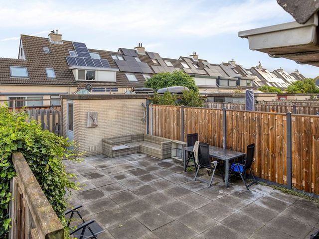 Haya v Someren-Downerpad 28, Spijkenisse