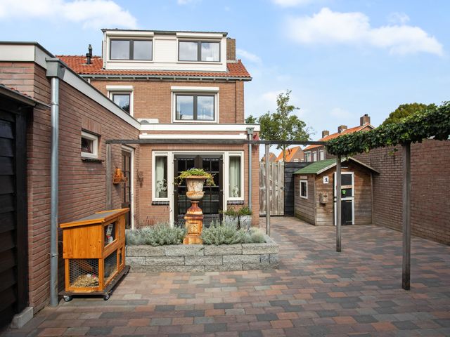 Gasthuisstraat 1, Ijzendoorn