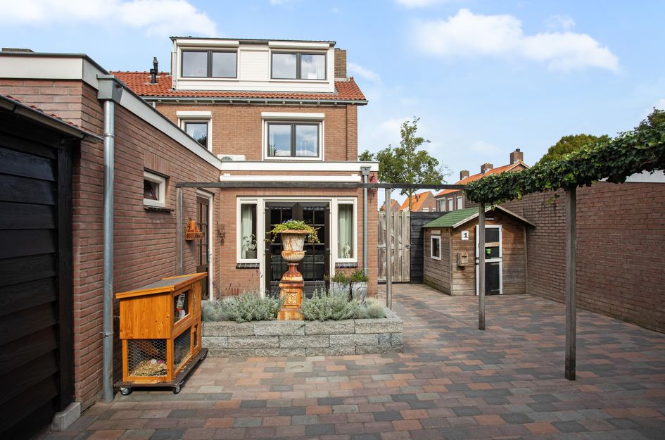 Gasthuisstraat 1