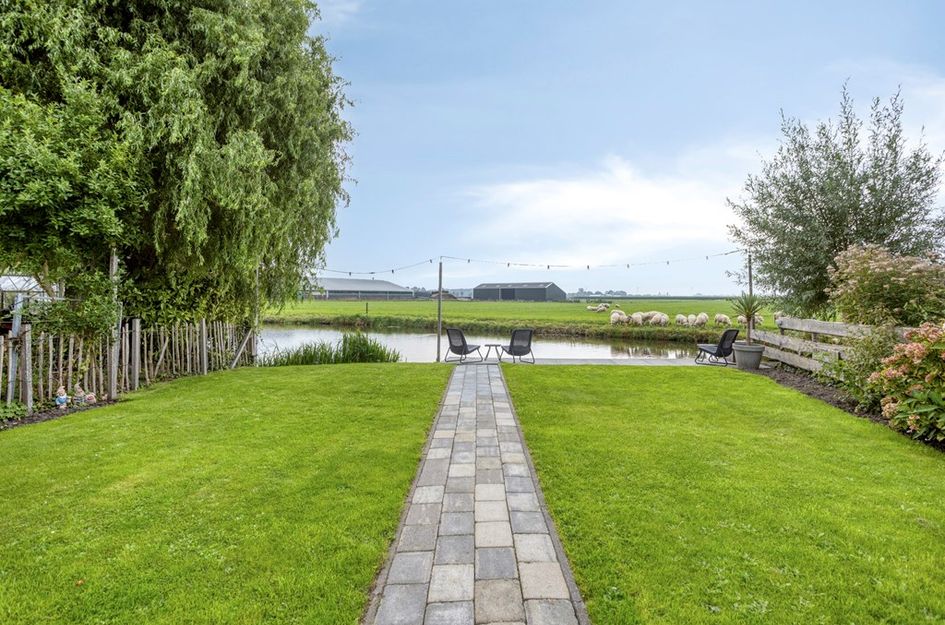 Oostwouder Dorpsstraat 57
