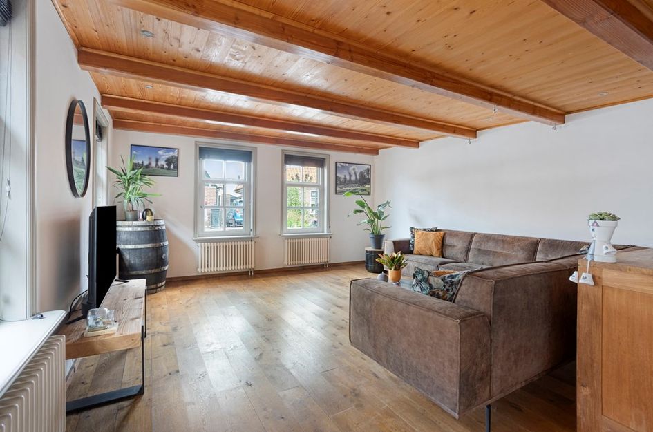 Oostwouder Dorpsstraat 57