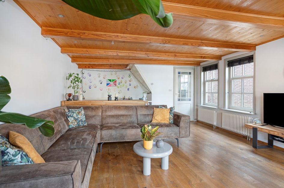 Oostwouder Dorpsstraat 57