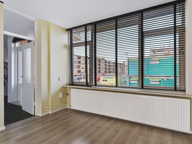 Jacob van Ruysdaelstraat 90, Almelo