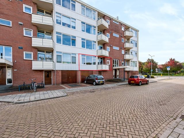 Jacob van Ruysdaelstraat 90, Almelo