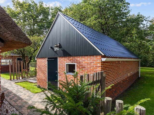 Hooiweg 38, Lucaswolde
