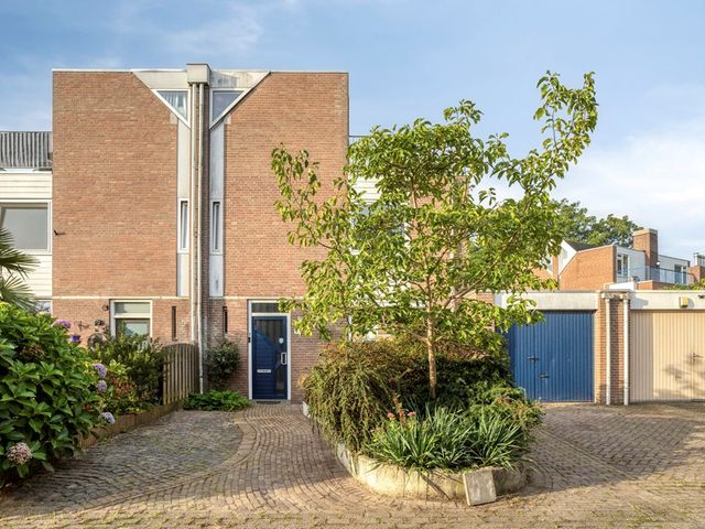 Abdijenlaan 1, 's-Hertogenbosch
