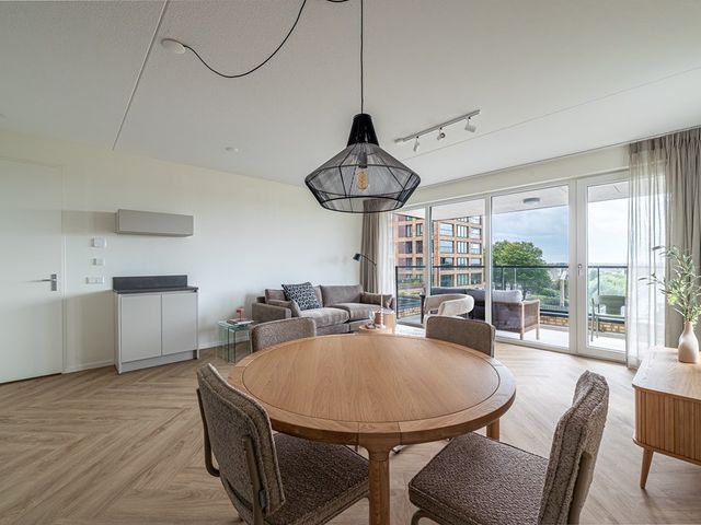 Mahoniehout 402, Zaandam