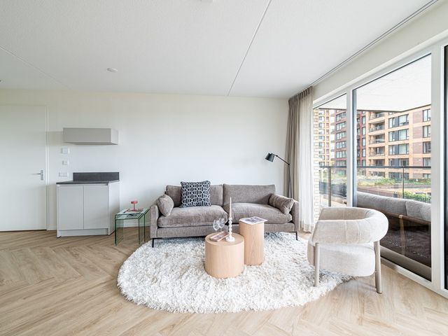 Mahoniehout 402, Zaandam