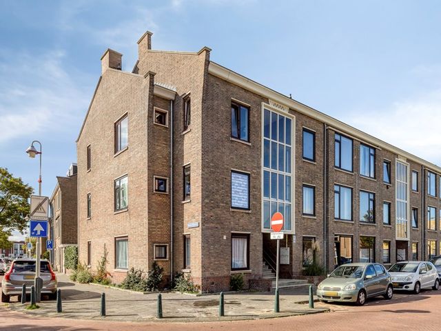 Baambruggestraat 99, 's-Gravenhage