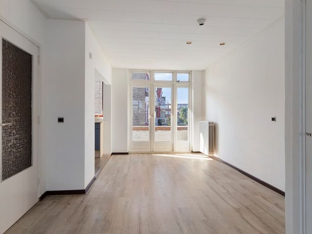 Baambruggestraat 99, 's-Gravenhage
