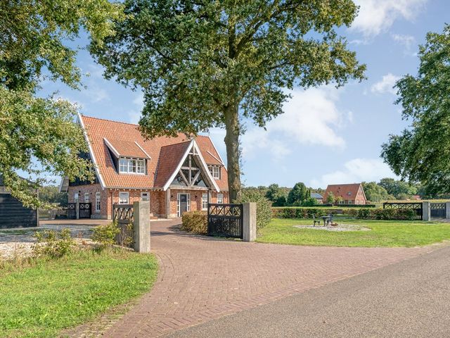 't Lijntje 22, Bruchterveld