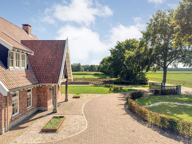 't Lijntje 22, Bruchterveld