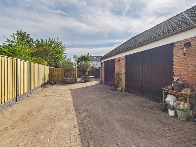 Oosterstraat 21, Dinteloord