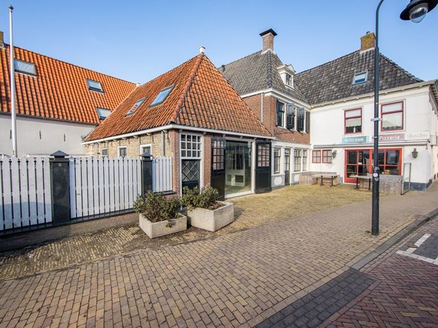 Kerkstraat 9, Makkum