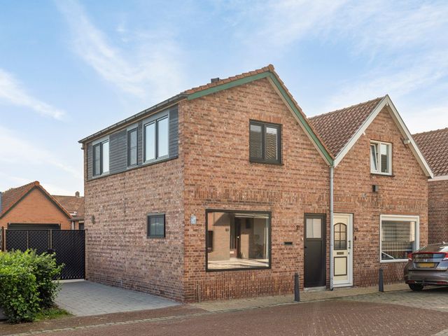Kerkstraat 27, Clinge