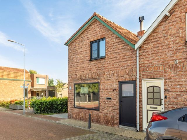 Kerkstraat 27, Clinge