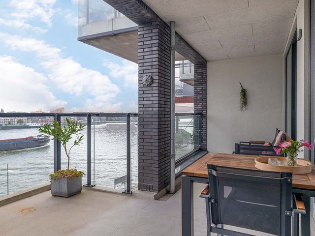 Euryzakade 341, Zwijndrecht
