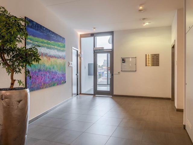 Euryzakade 341, Zwijndrecht
