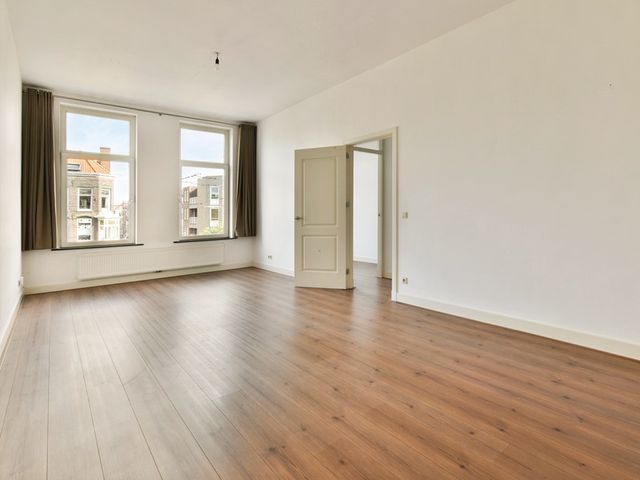 Oostzeedijk 44A01, Rotterdam