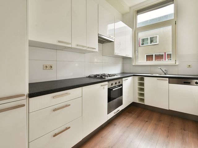 Oostzeedijk 44A01, Rotterdam