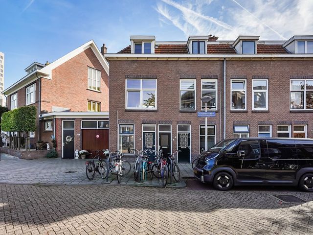 Kloosterkade 240, Delft
