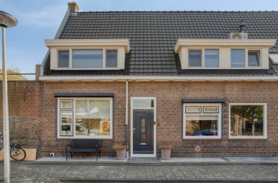 Middenstraat 9